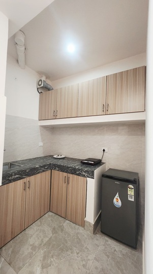 Fully furnished PG room near Delhi Airport
